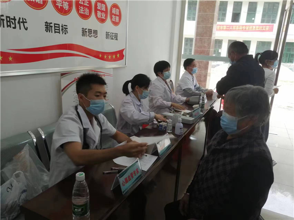娄底市第二人民医院专家义诊队进乡村-3.png